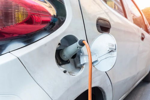英國或?qū)?0年內(nèi)禁售燃油車 新能源車市場前景與痛點分析
